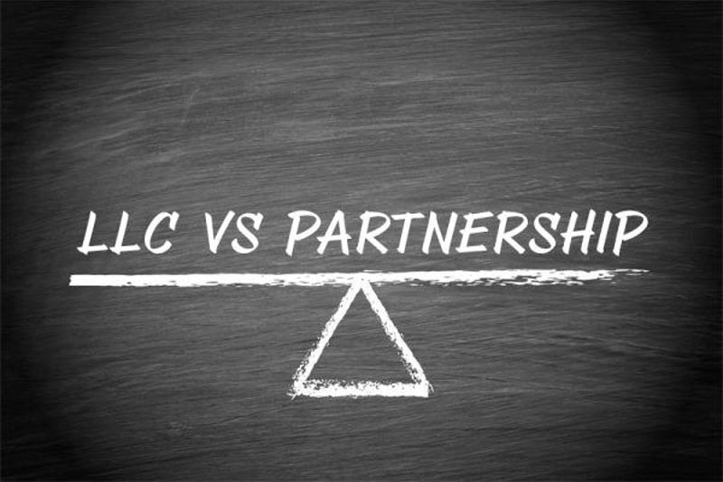 LLC-vs-Partnership-Text-on-Scale